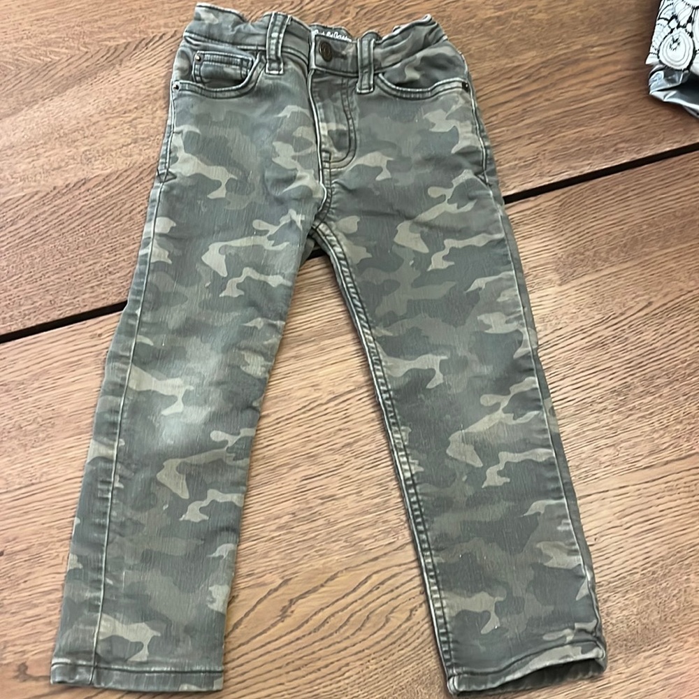 Camo pants